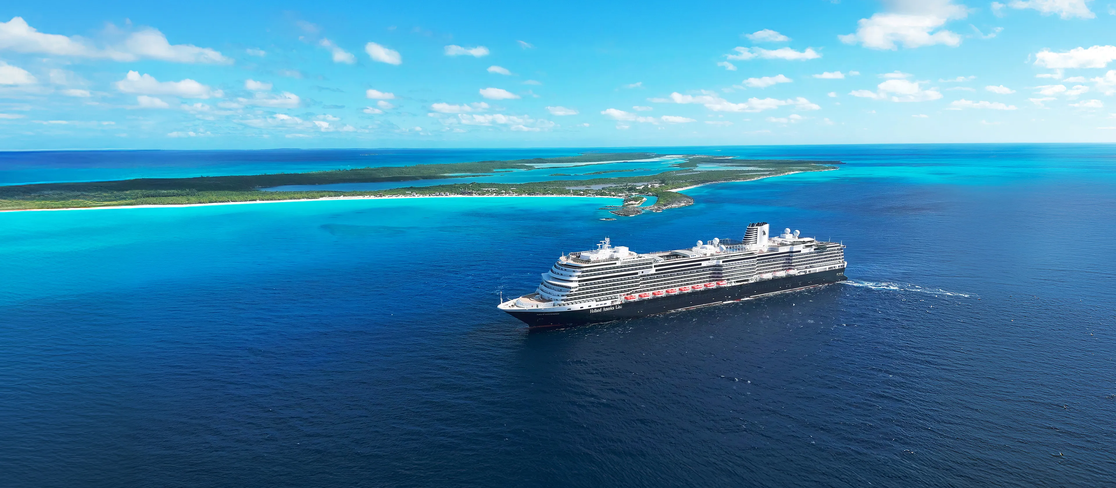Nieuw Statendam out on the open sea