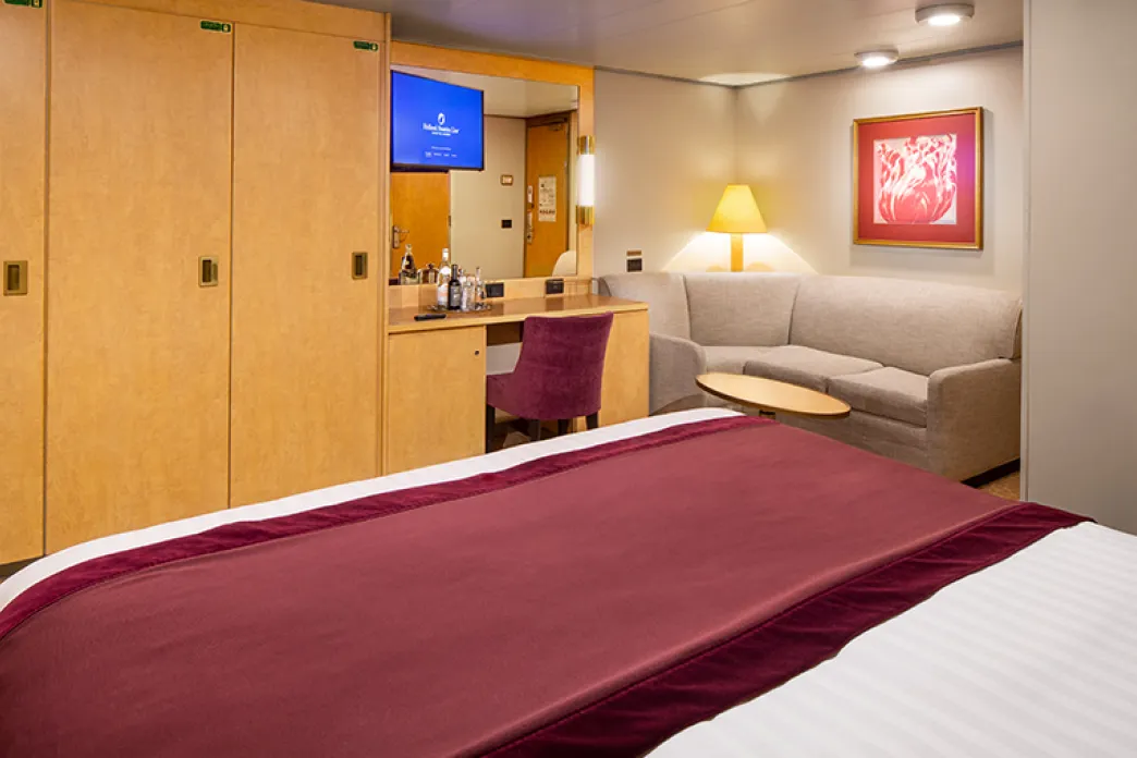 Holland America Line Oosterdam - Interior stateroom