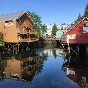 houses on water